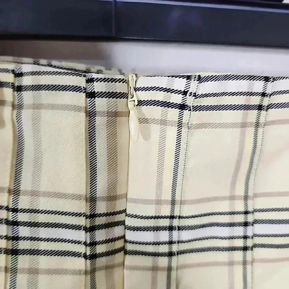 Plaid School girl  plus size mini skirt. Size XXL - Picture 4 of 8